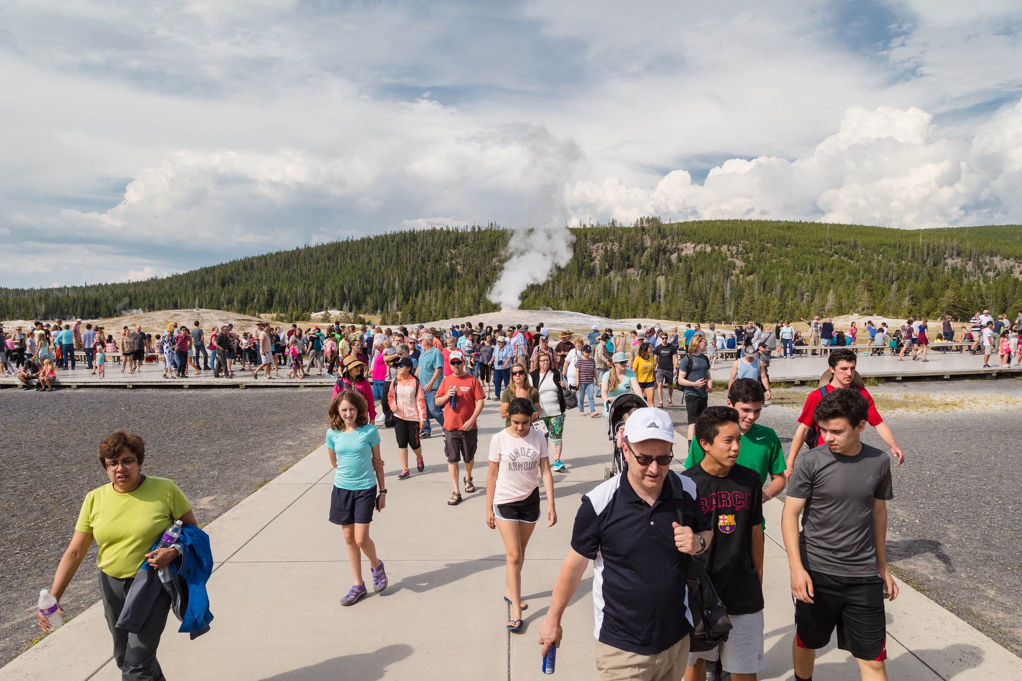 Yellowstone National Park туристы